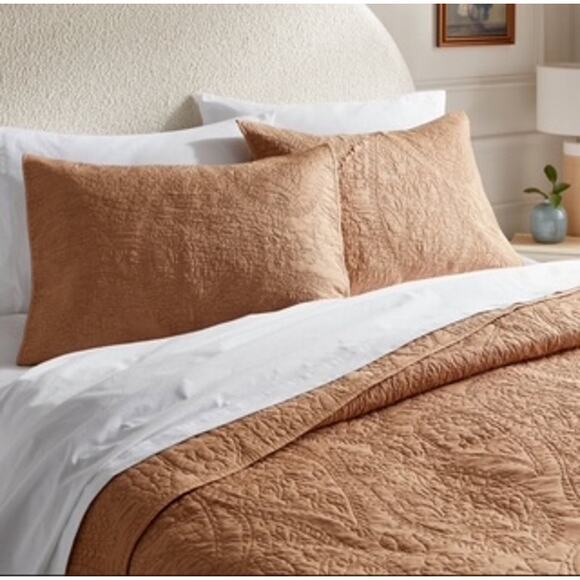 NWT- Standard Garment Washed Paisley Stitch Quilt Sham Camel - 20in x 26in - Picture 1 of 5